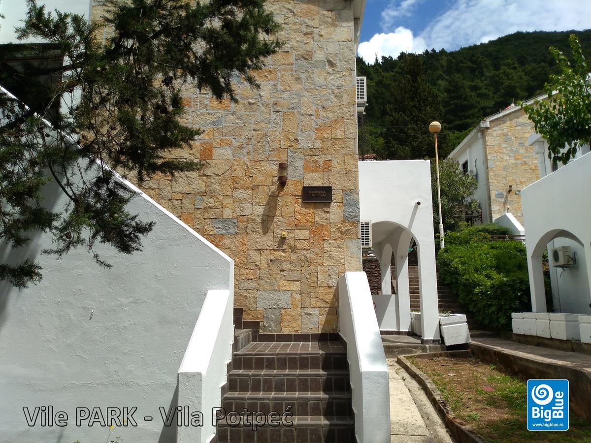Holiday Park Vile Park Budva Exteriör bild